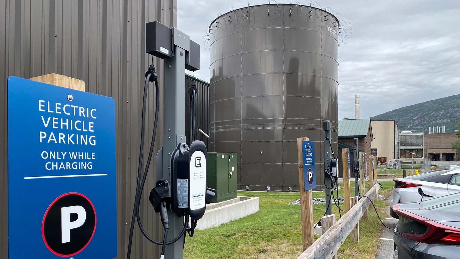 An image of the new (2021) EV charging stations at JAX Bar Harbor.