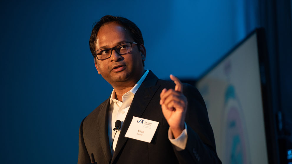 Associate Professor Vivek Kumar, Ph.D. gave a TED-style talk on addiction as part of the Laboratory’s JAXtaposition speaker series. 